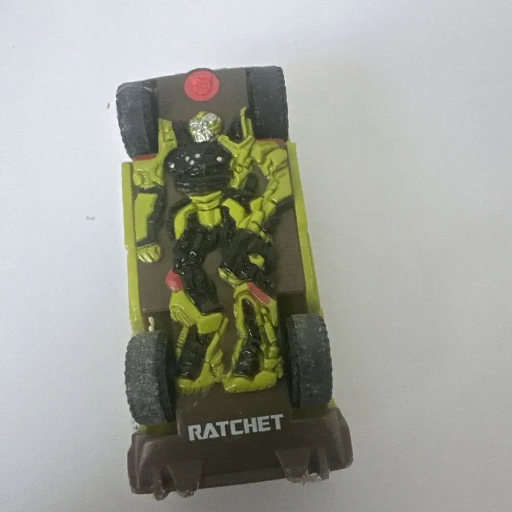 Hasbro TMCM Ratchet Search And Rescue Fire Department Green Vehicle